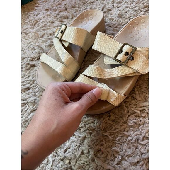 Vionic Pacific Rio Lizard Cream 7 wide Orthoheel Adjustable Strap‎ Sandals - Picture 4 of 5